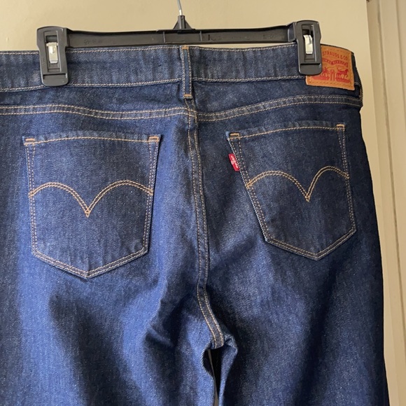 Levi’s 711 Skinny Jeans - Picture 3 of 4